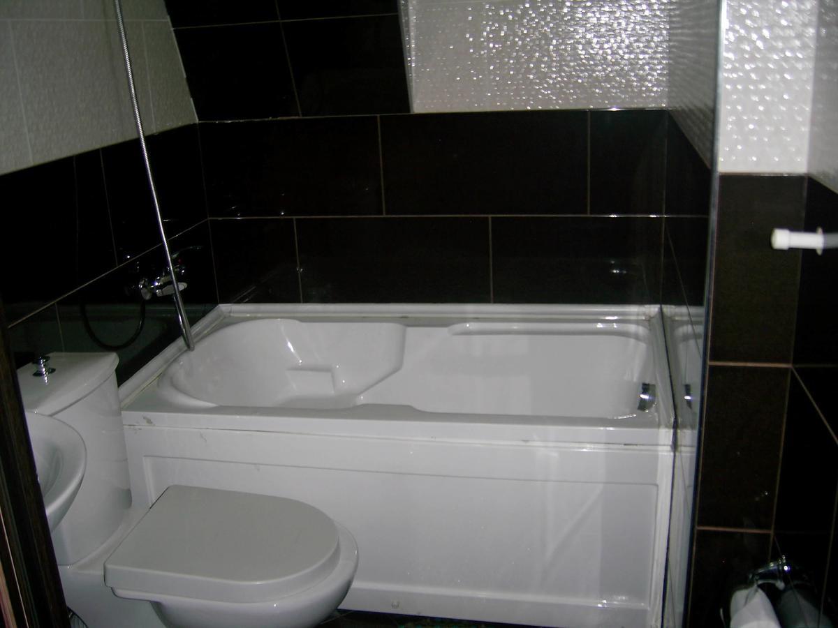 Hotel Vakhtanguri Batumi Zewnętrze zdjęcie